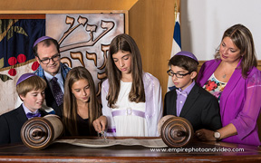 bar mitzvah family photographer